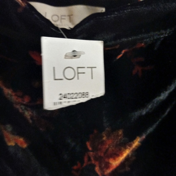 NWT Loft Off the Shoulder floral print Top Size XS - Picture 8 of 11